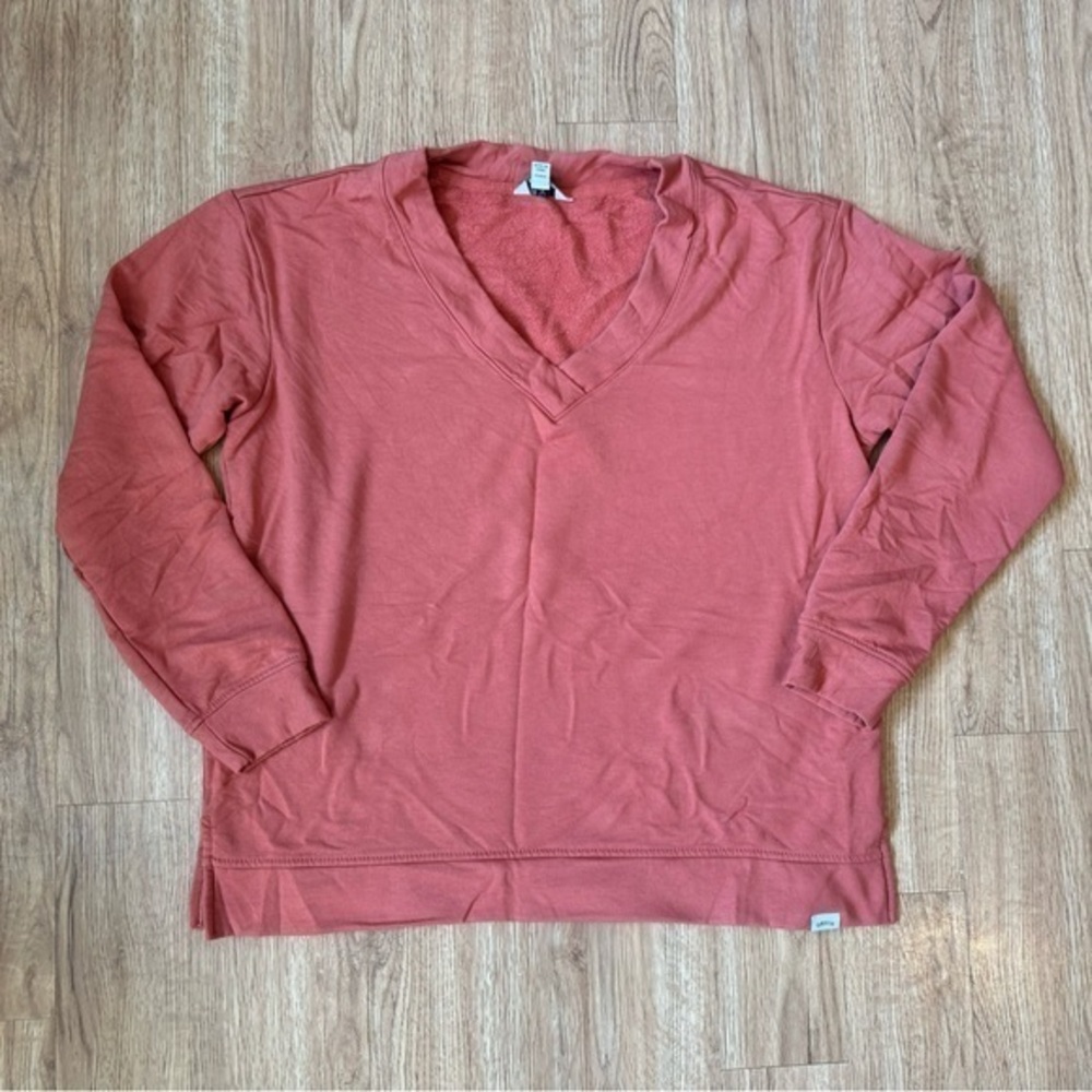 Orvis Vneck pullover rust colored sweater Medium